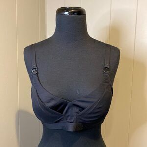 Simple Wishes Women’s Small Black Sports Bra Mesh Adjustable Pad Inserts Layered